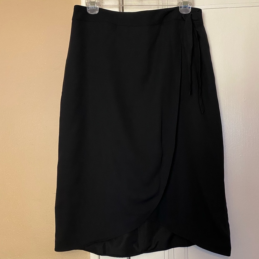 NWT J Crew Black Faux Wrap Skirt Size 12. Lightweight w/ lining. Back zip.
